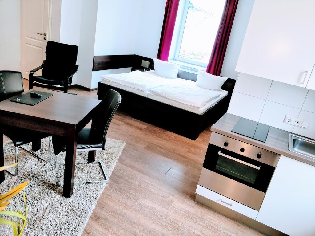 Aparthotel - Stadtvilla Premium ชไวน์ฟอร์ท ภายนอก รูปภาพ